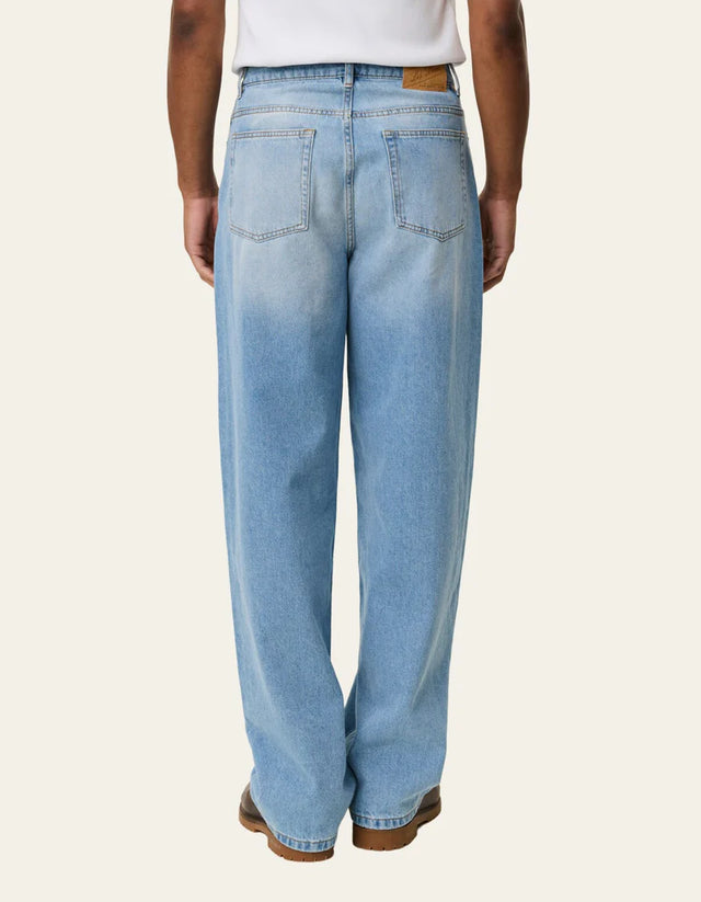 Les Deux Roi Washed Denim Jeans - Medium Indigo Wash