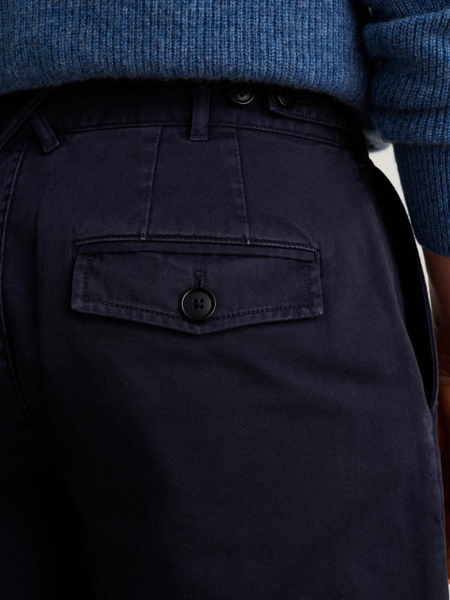 Alex Mill Flat Front Short in Vintage Wash Chino - Dark Navy