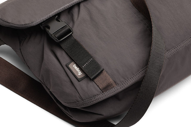 Bellroy Cinch Messenger Bag - Charcoal