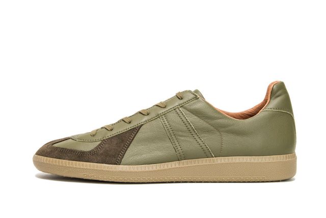 Reproduction of Found German Military Trainer