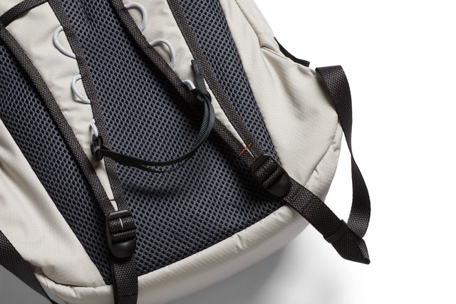 Bellroy Lite Daypack Chalk