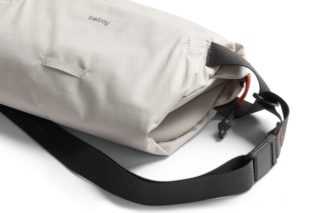 Bellroy Lite Sling Chalk