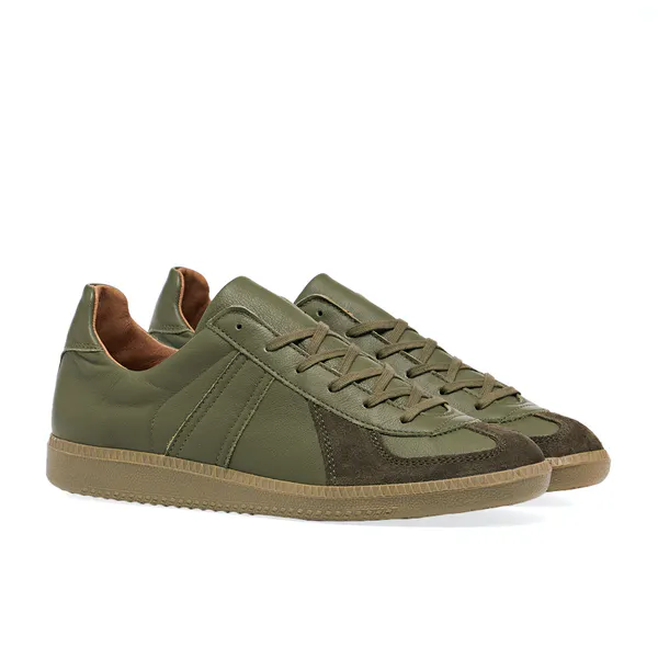 Reproduction of Found German Military Trainer