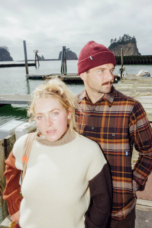 Kavu Swanford Woman's Pullover - Ridge Block