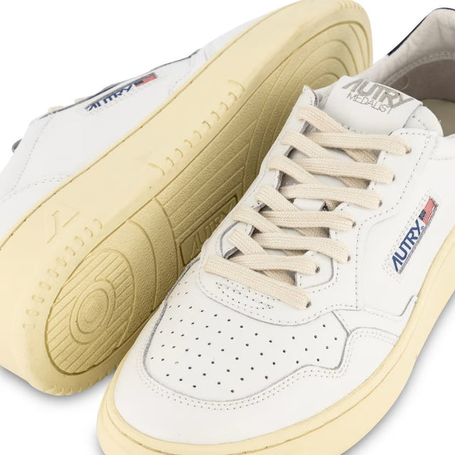 Autry Medalist Low Sneaker White/Space